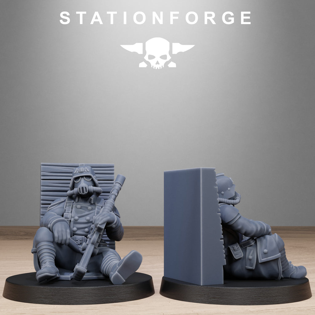 GrimGuard Battlefront- 10Minis, Designed by StationForge with gratis Basis