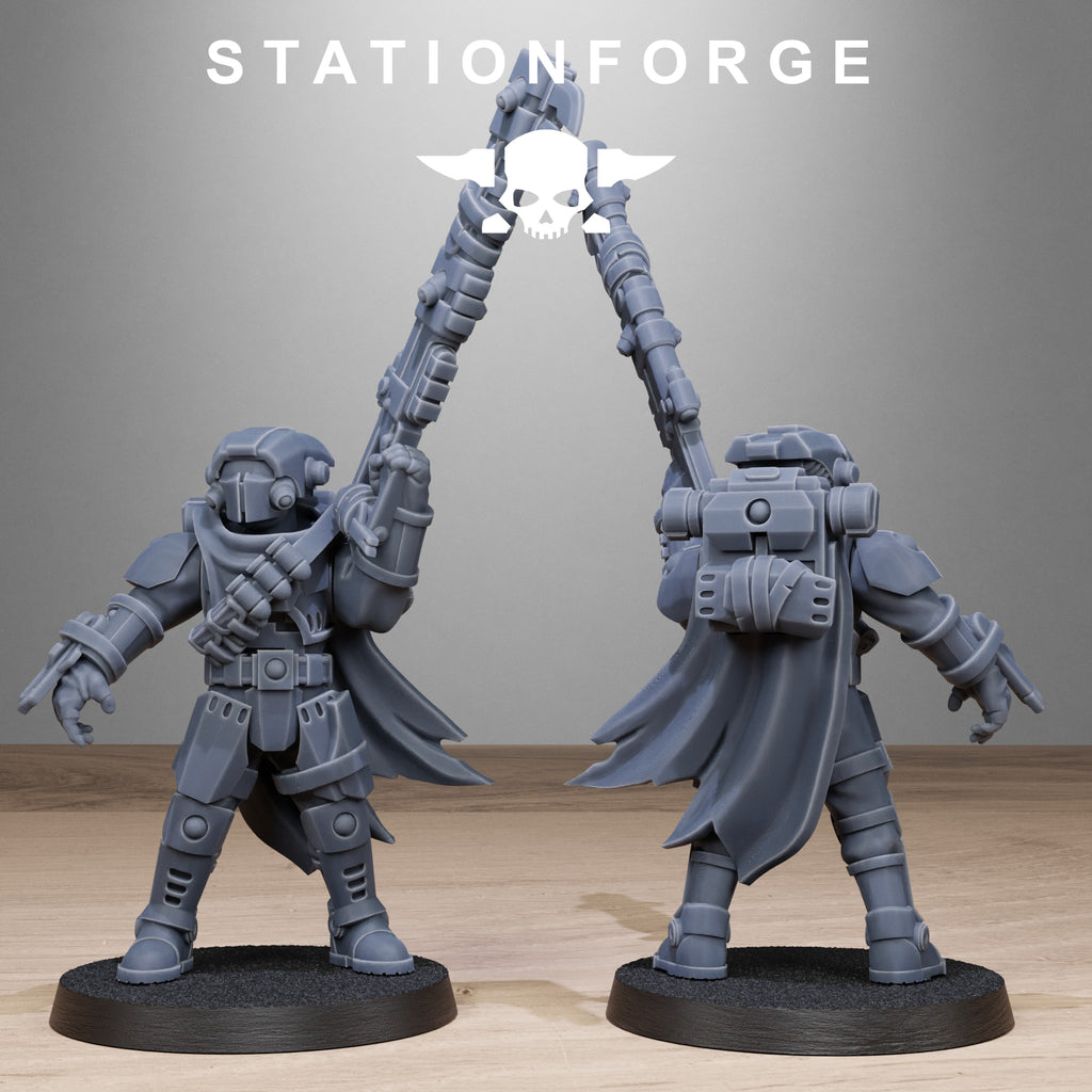 Tarion Hunters- 10Minis, Designed by StationForge with gratis Basis