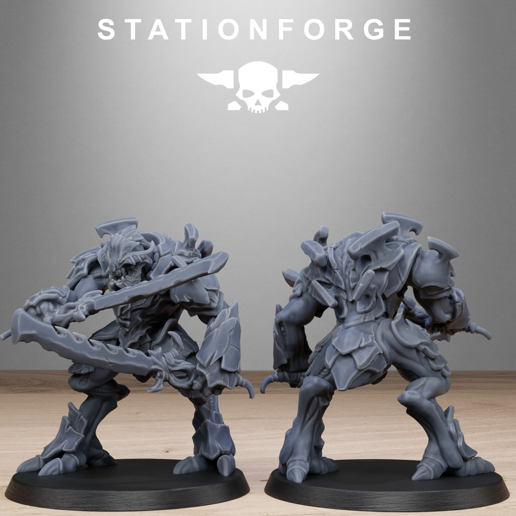 Xenarid Warriors- 10 Tabletop Miniatures, Designed by StationForge with gratis Bases