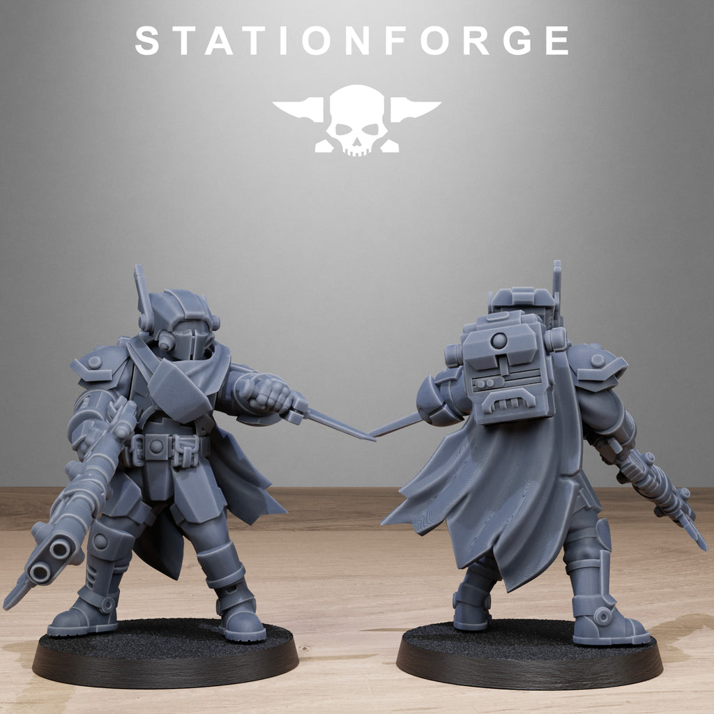 Tarion Hunters- 10Minis, Designed by StationForge with gratis Basis