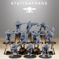 Scavenger Halflings from StationForge/10 Miniatures +Gratis Bases