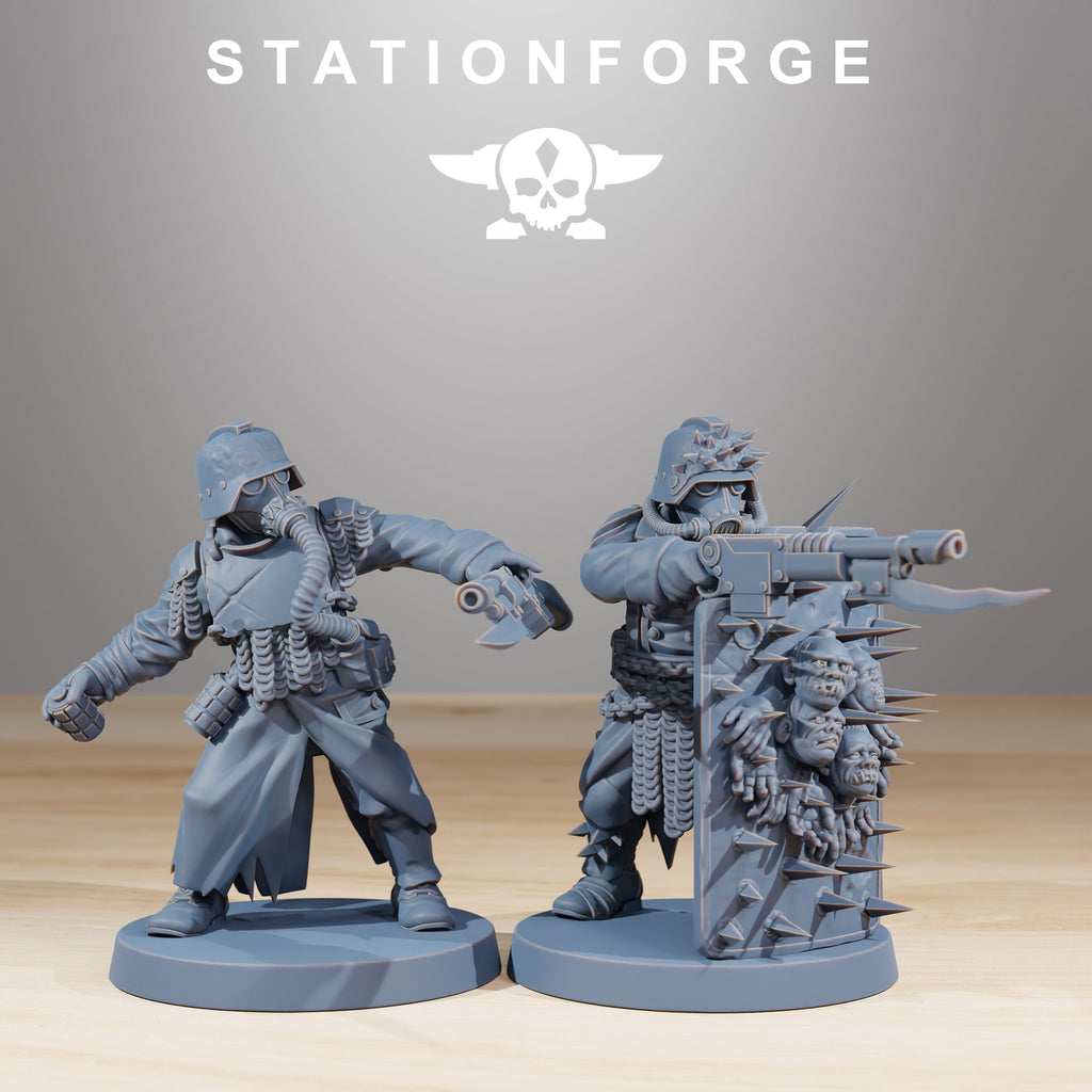 CorruptedGuards from StationForge/13 Miniatures +Gratis Bases