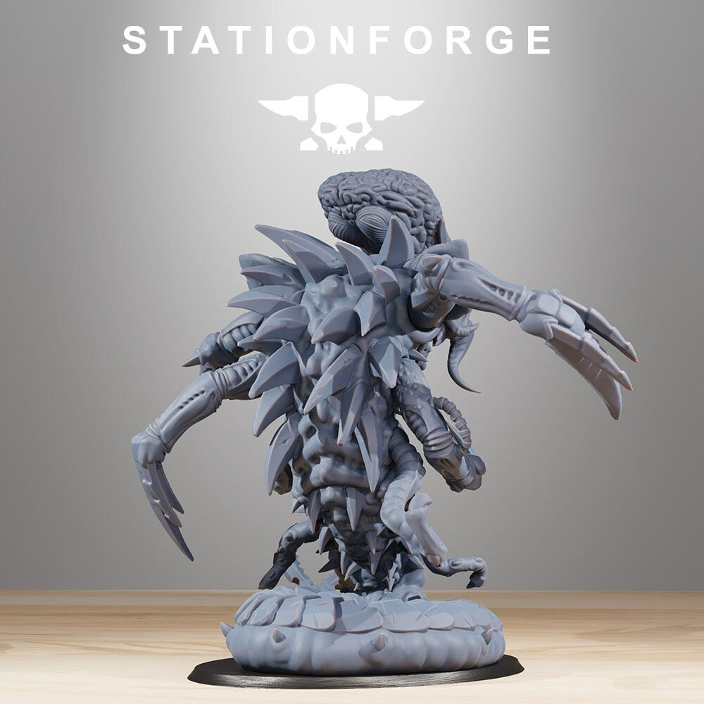 Xenarid Brainiac from StationForge/Wargame Miniature +Gratis Base