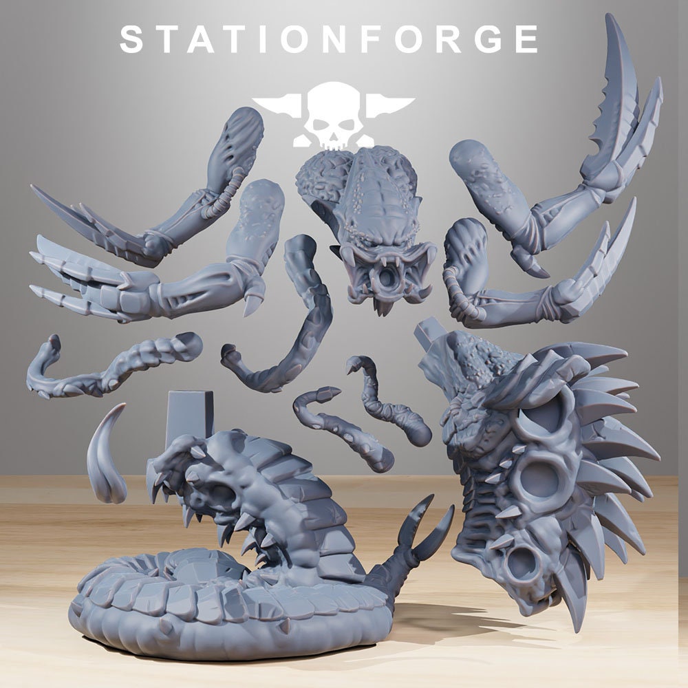 Xenarid Brainiac from StationForge/Wargame Miniature +Gratis Base