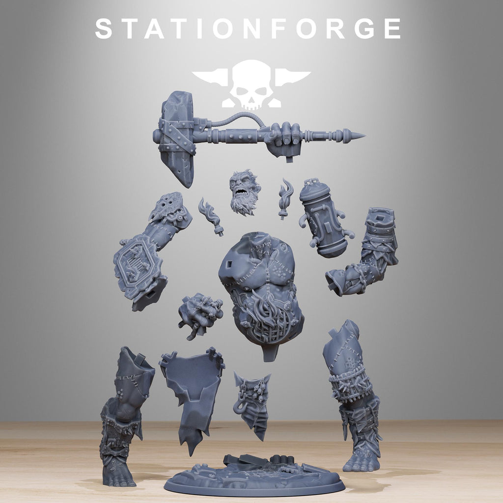 Corrupted Giant from StationForge/Wargame Miniature+ Gratis Base