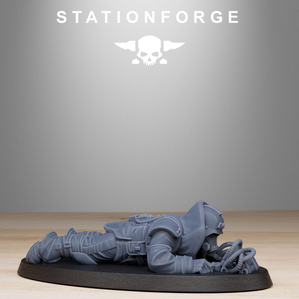 GrimGuard Bomb Squad from StationForge/10 Miniatures +Gratis Bases