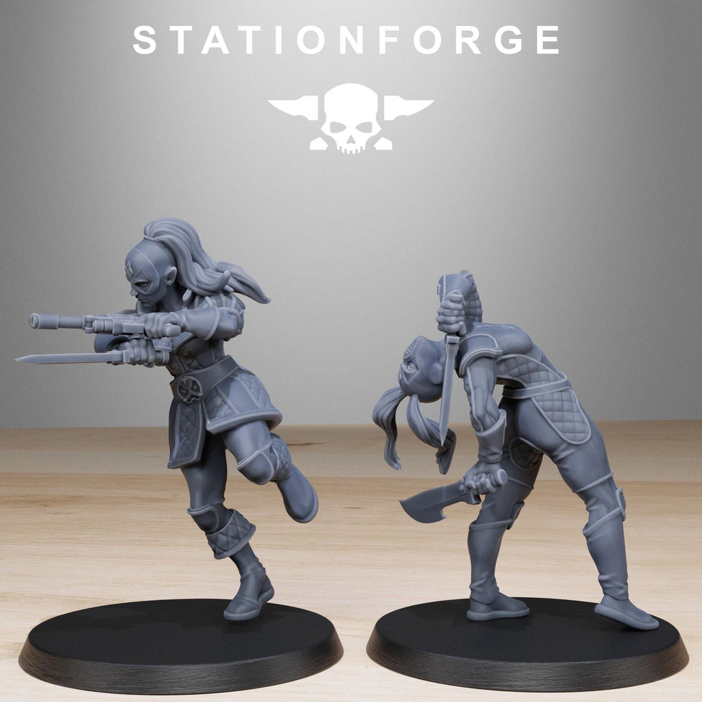 GrimCorp Jesters from StationForge/10 Miniatures +Gratis Bases