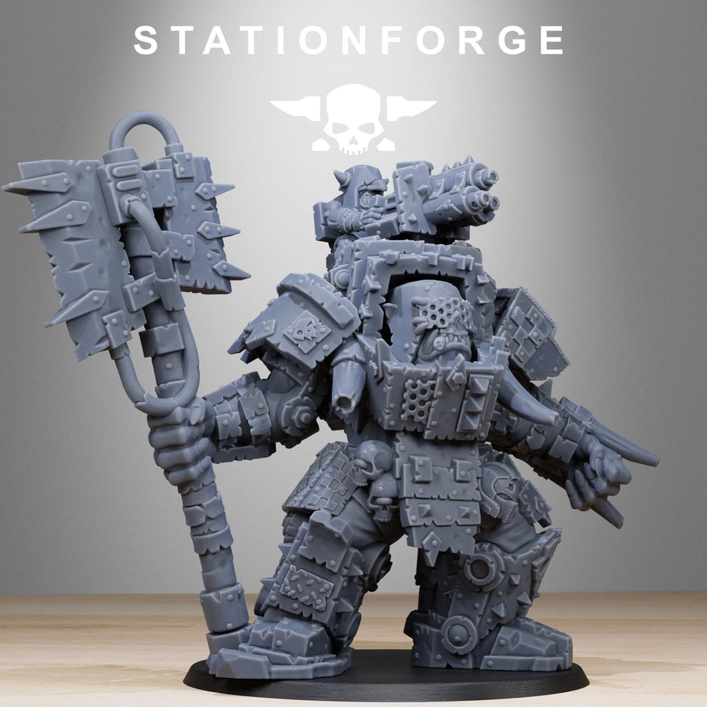 Orkaz Commander from StationForge/Wargame Miniature+ Gratis Base