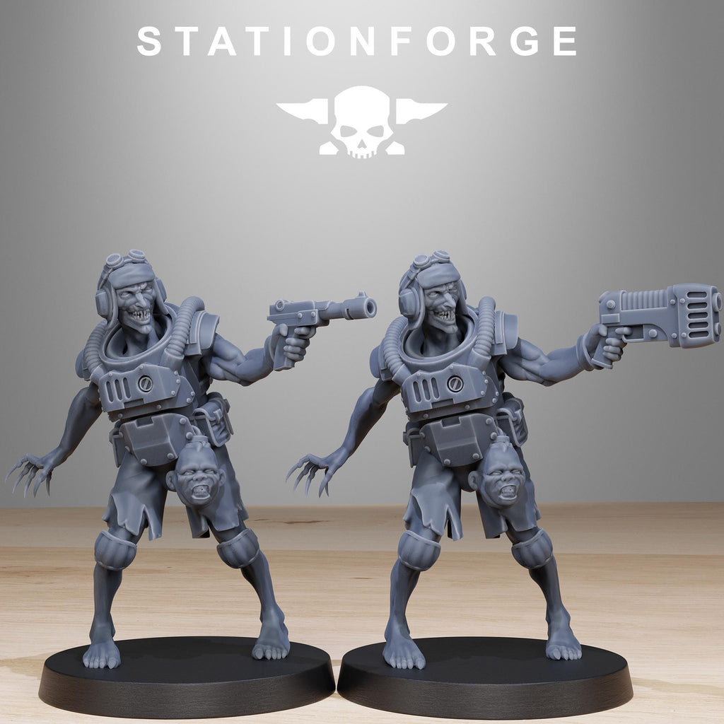 Corrupted Guard Wretched from StationForge/12 Tabletop, Wargame Miniatures +Gratis Bases