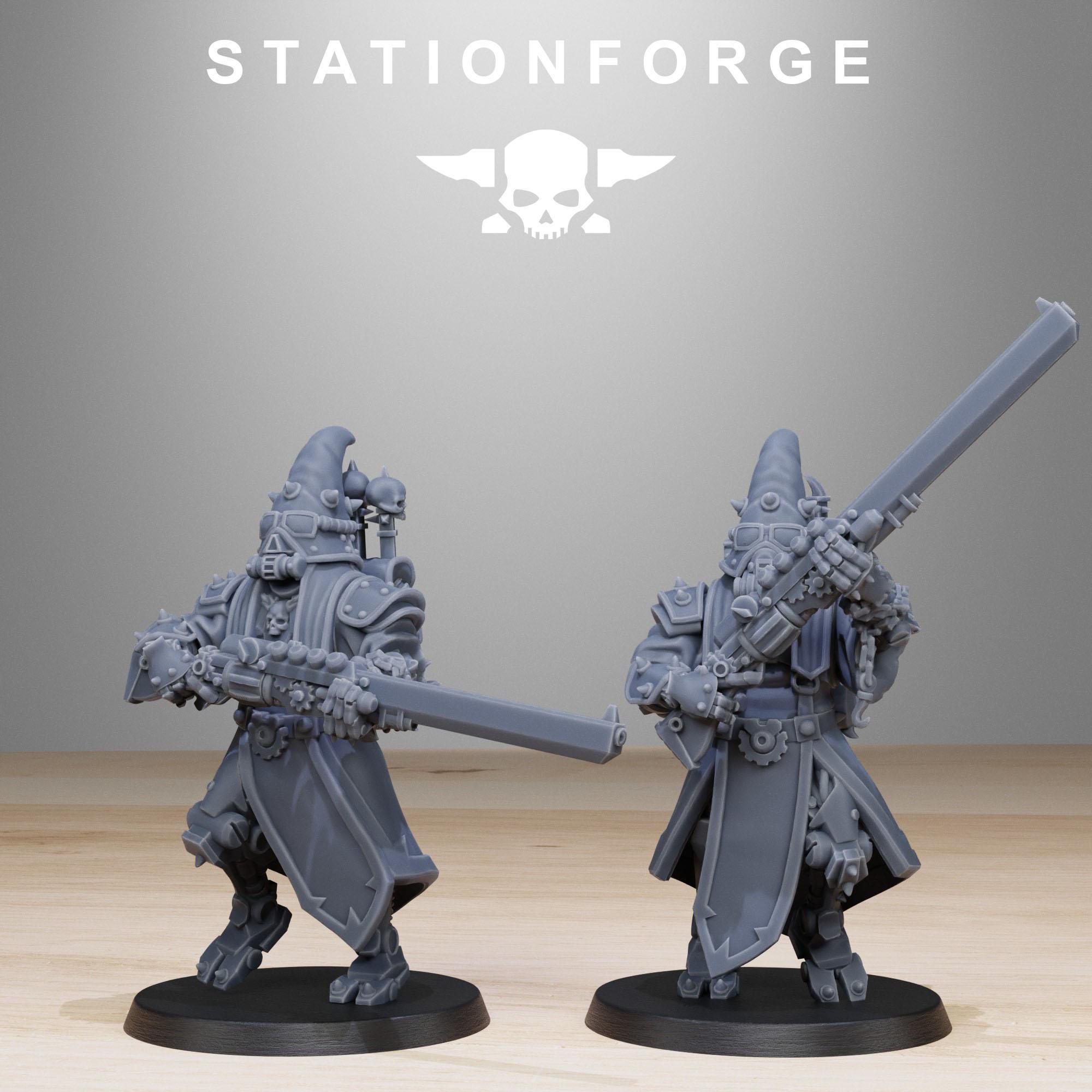 Scavenger Hooded Cultists from StationForge/10 Miniatures +Gratis Bases