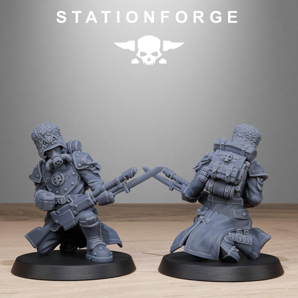GrimGuard Royals from StationForge/10 Miniatures +Gratis Bases