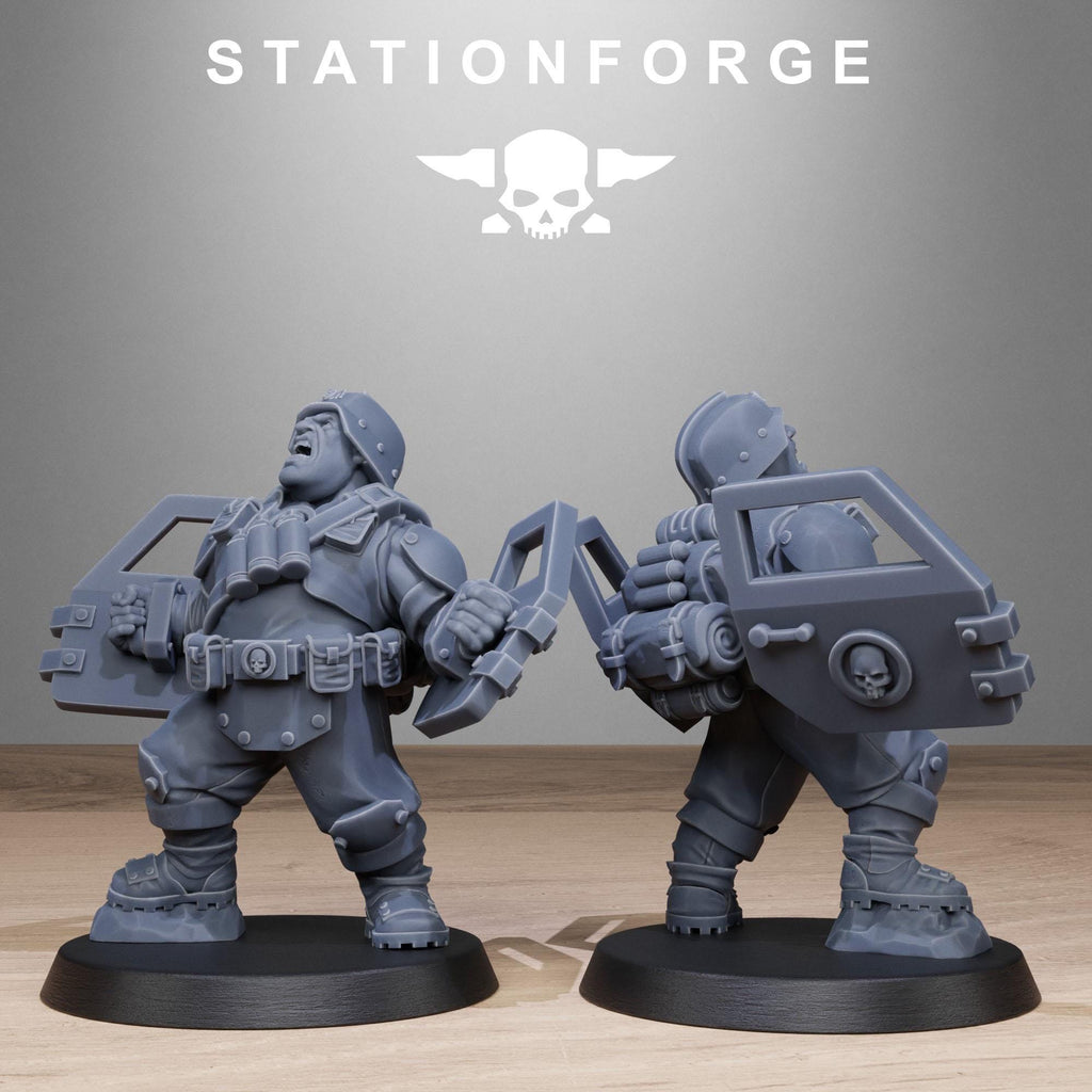 GrimGuard Jungle Fighter Mutants from StationForge/10 Miniatures +Gratis Bases