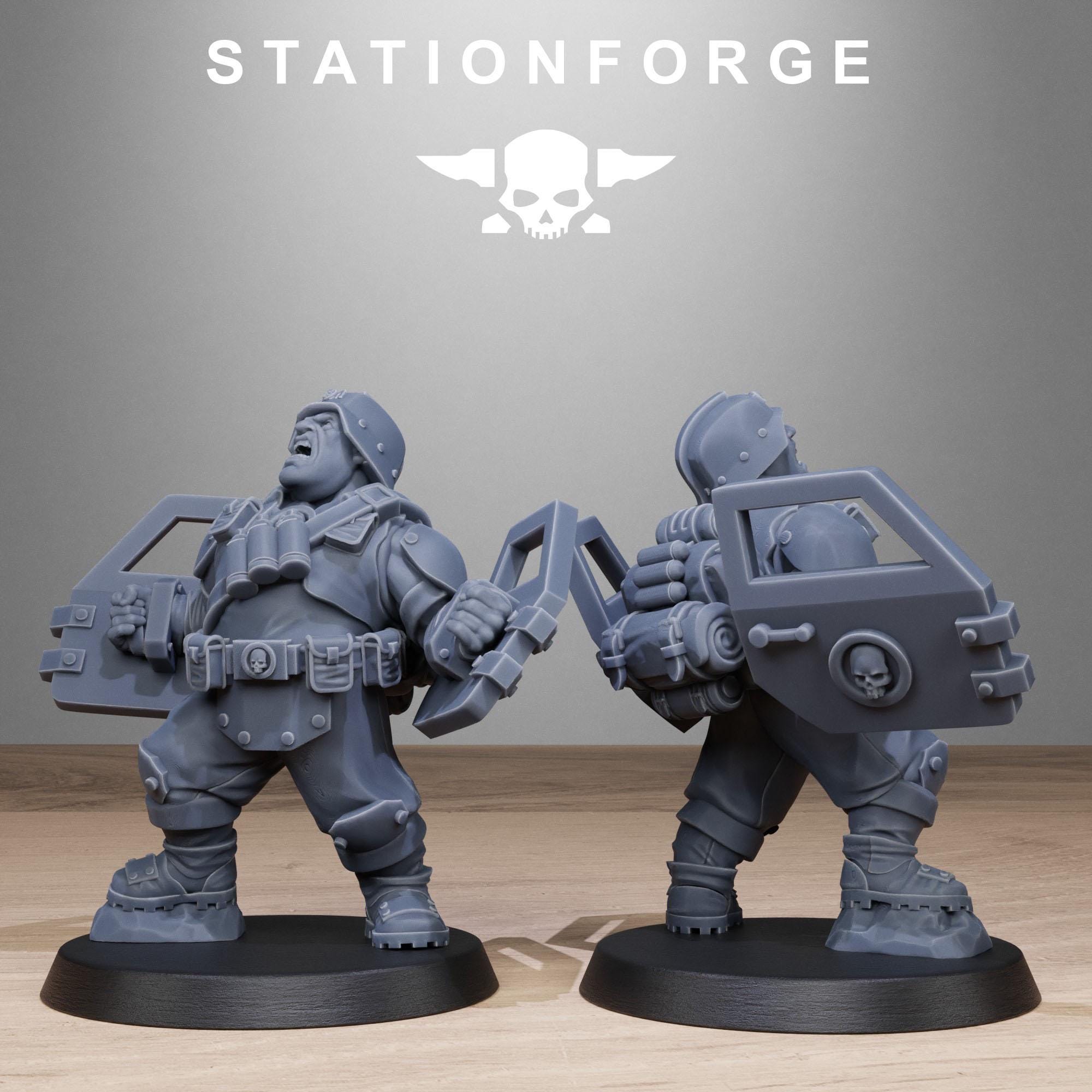 GrimGuard Jungle Fighter Mutants from StationForge/10 Miniatures +Gratis Bases