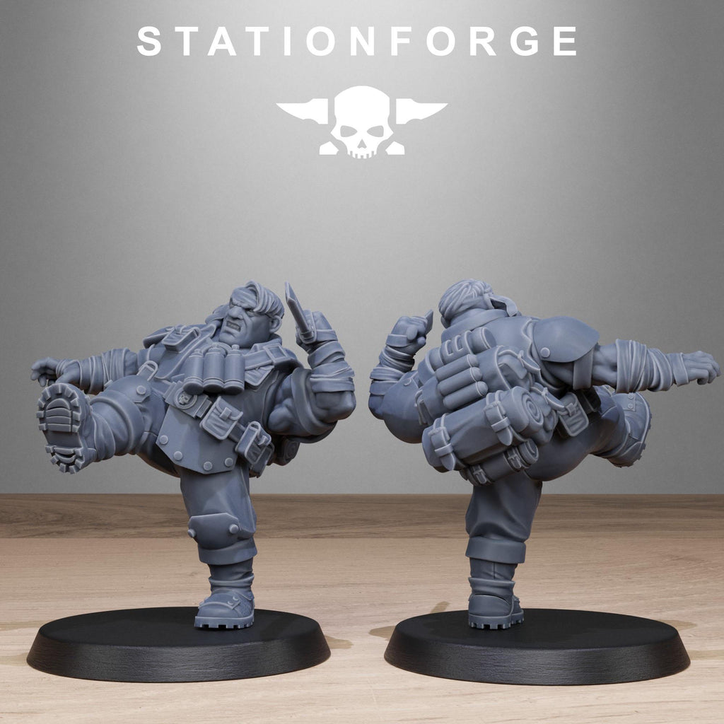 GrimGuard Jungle Fighter Mutants from StationForge/10 Miniatures +Gratis Bases