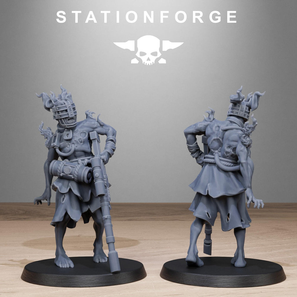 Corrupted Guard Abhumans from StationForge/10 Wargame Miniatures +Gratis Bases