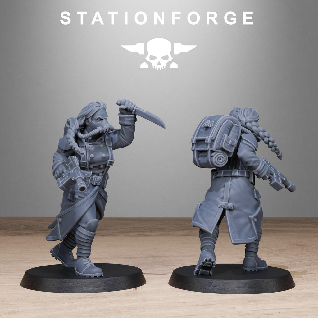 GrimGuard Sisters from StationForge/10 Wargame Miniatures +Gratis Bases