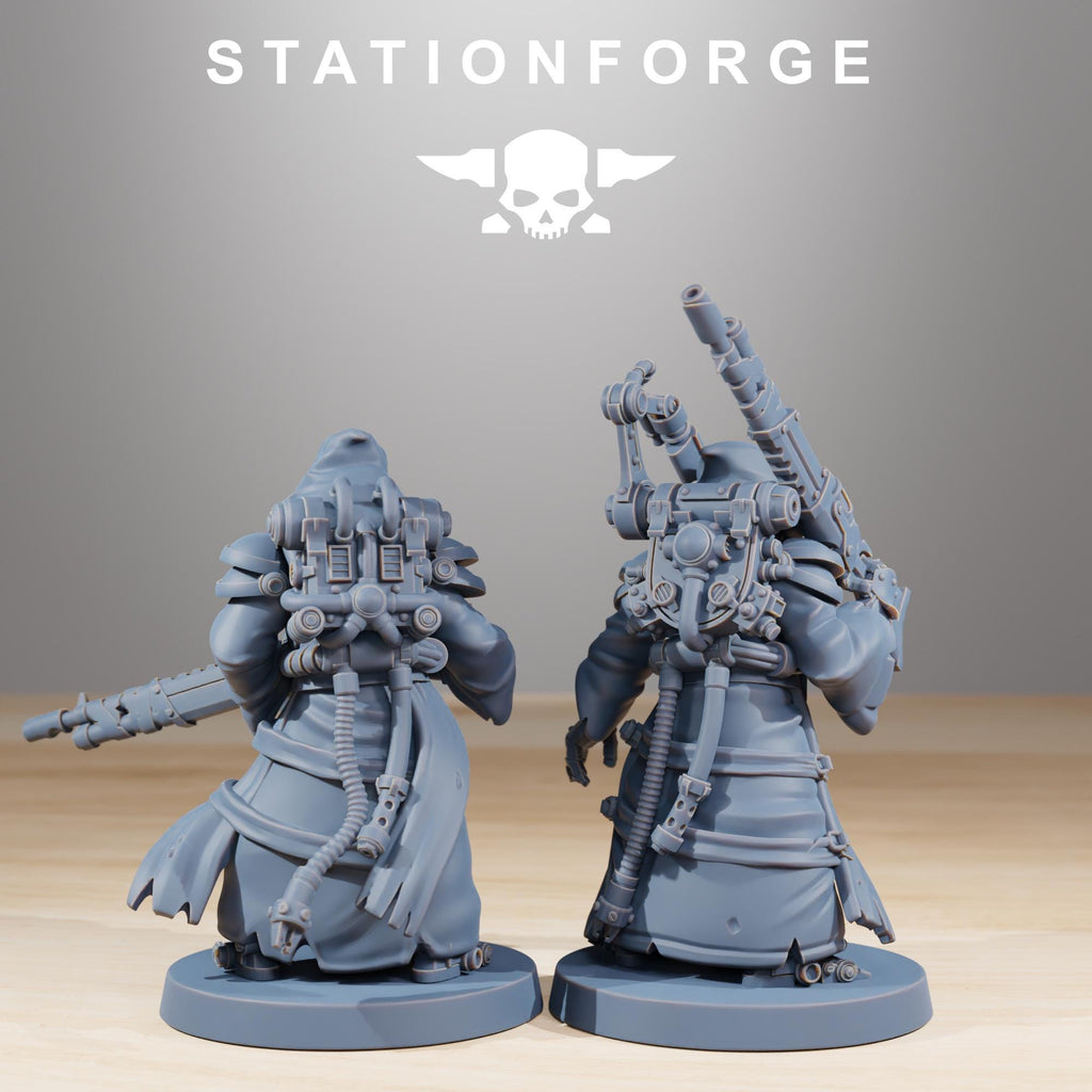 Scavenger Hunters from StationForge/11 Miniatures +Gratis Bases