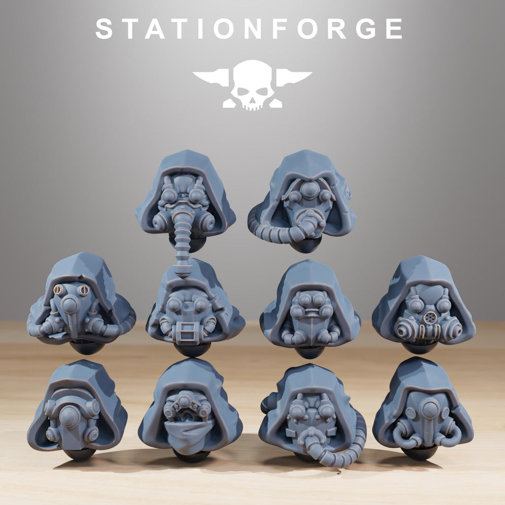 Scavenger Hunters from StationForge/11 Miniatures +Gratis Bases