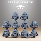 Scavenger Hunters from StationForge/11 Miniatures +Gratis Bases