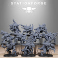 Xenarid Karnyxes from StationForge/10 Miniatures +Gratis Bases