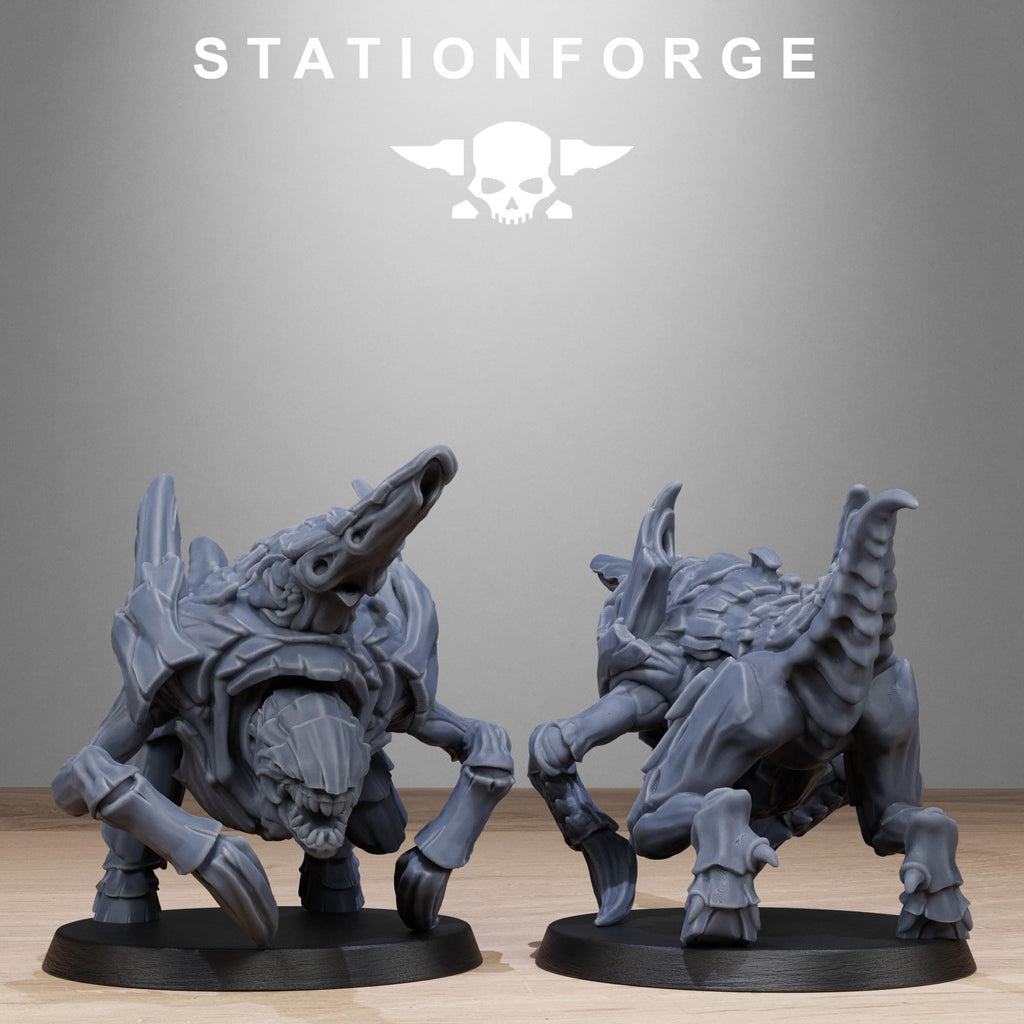 Xenarid Karnyxes from StationForge/10 Miniatures +Gratis Bases