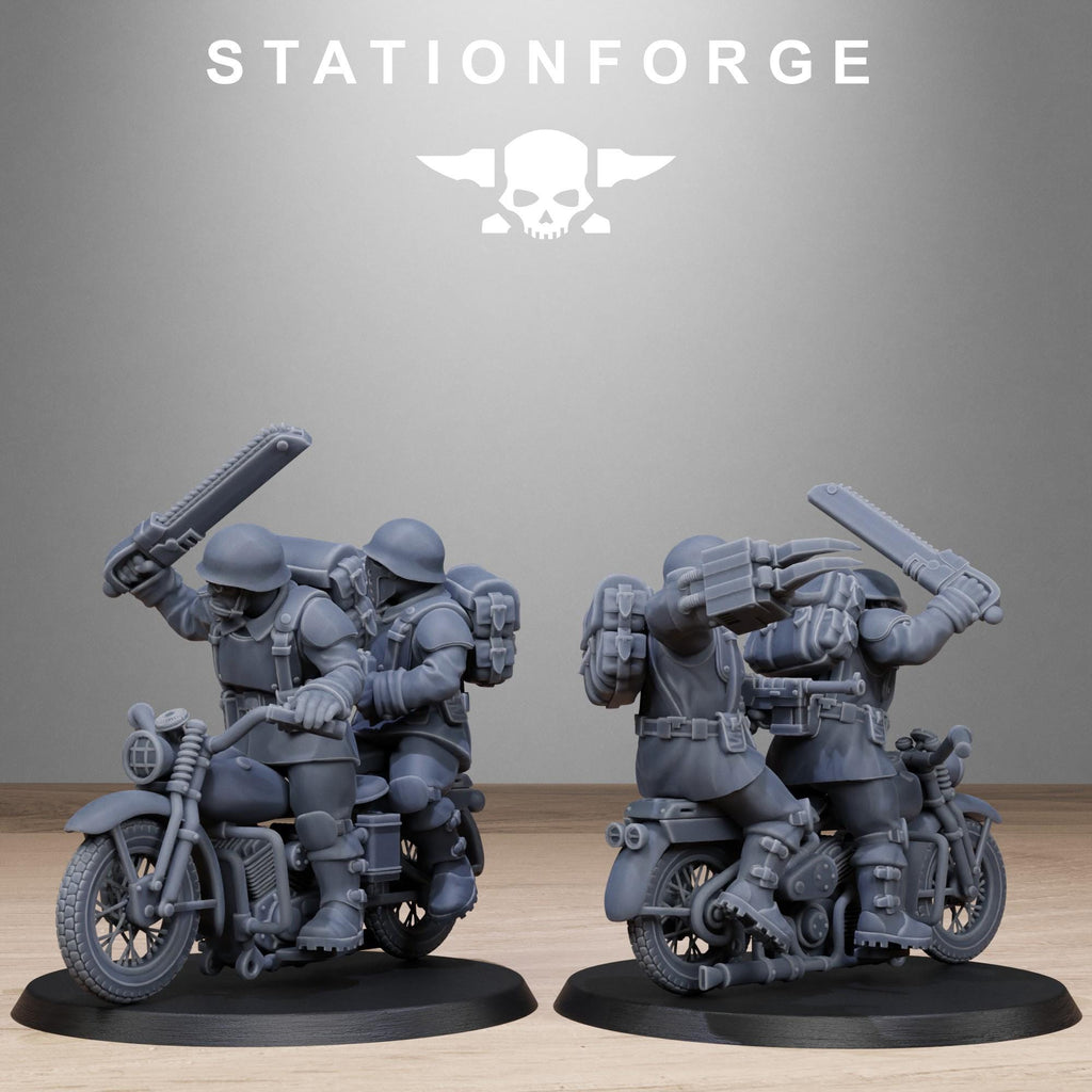 FreeGuard Bikers from StationForge/10 Tabletop, Wargame Miniatures +Gratis Bases