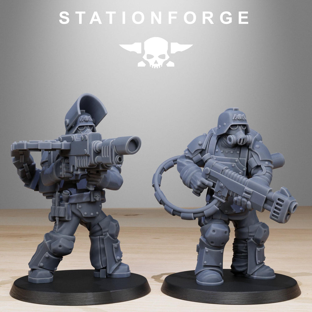 GrimGuard Armored Squad  from StationForge/10 Miniatures +Gratis Bases