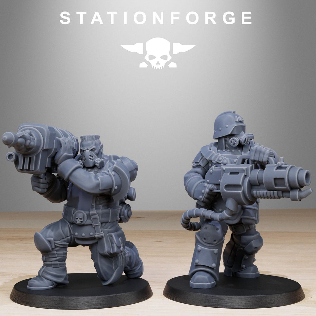 GrimGuard Armored Squad  from StationForge/10 Miniatures +Gratis Bases